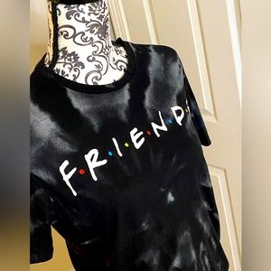 ‘F.R.I.E.N.D.S’ gender neutral graphic tee